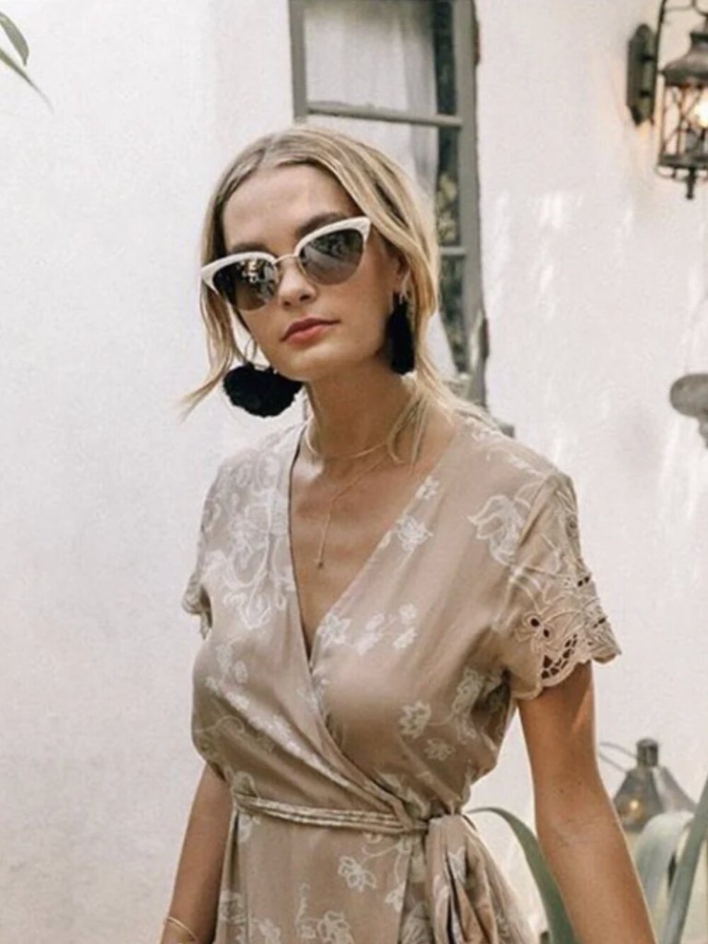 Sunday Somewhere Pixie Sunglasses in Blush